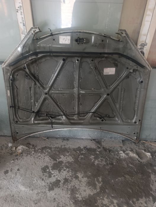 Продам капот тайота Камри 30