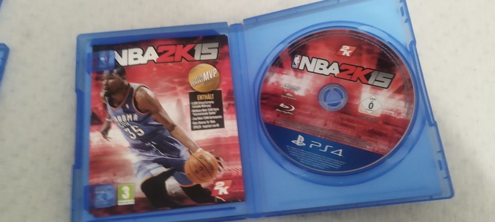 Продавам игри за PS4