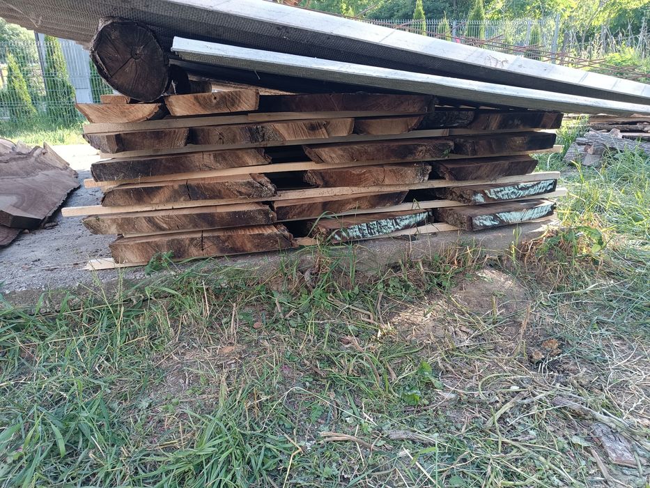 Blaturi/cherestea  Nuc 100 ani vechime