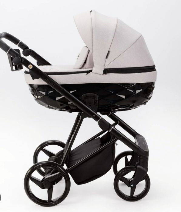 Продам детскую коляску