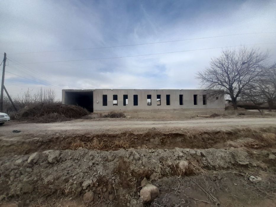 Участка сотилади