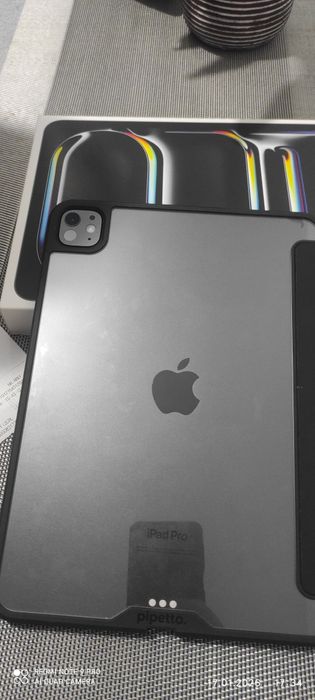 iPad Pro M4 nou  in cutie