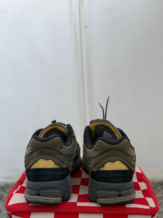 New Balance 2002R