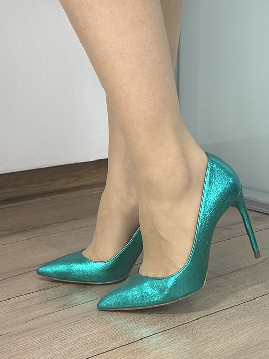 Туфли празднечные 35 размер