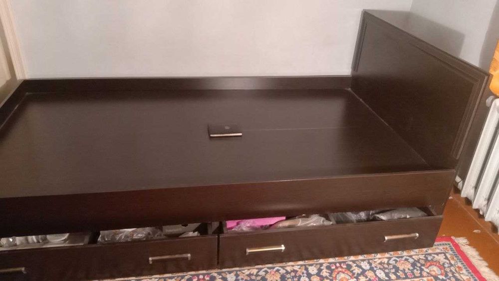 Кровать  спальная разборная импортная