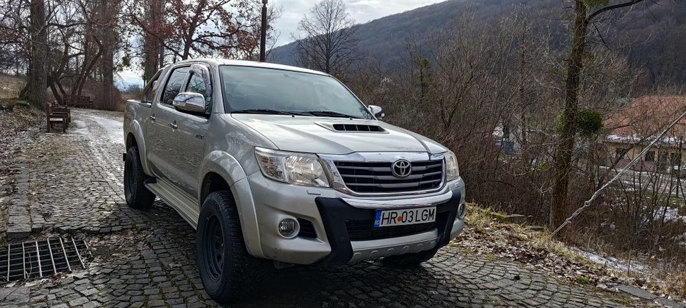 Toyota Hilux 3.0