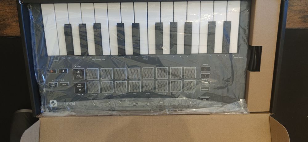 Controller midi Novation FLKEY mini