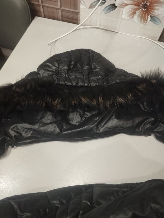 Продаю тёплую куртку.