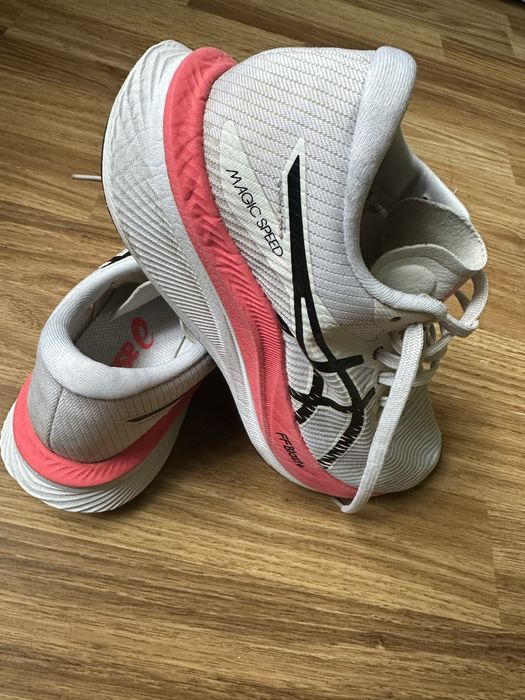 Asics MAGIC SPEED marime 37 (23 cm)