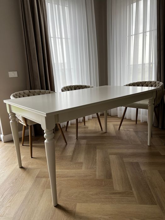Masa extensibila alba 4-6-8 locuri