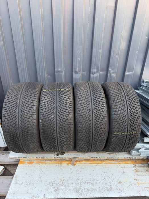 285/45/R21+315/40/R21 Michelin Pilot Alpin 5 SUV
