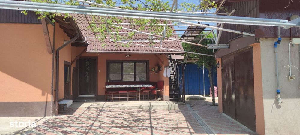 Casa renovata, utilitati complete (Gaz) + 1900 mp teren – Scurta, BC