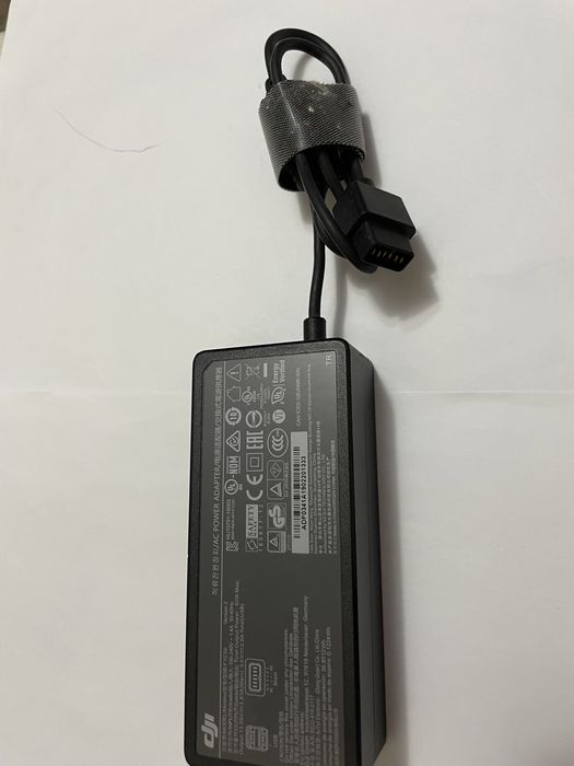 Incarcator drona DJI model F1C50 Version 2