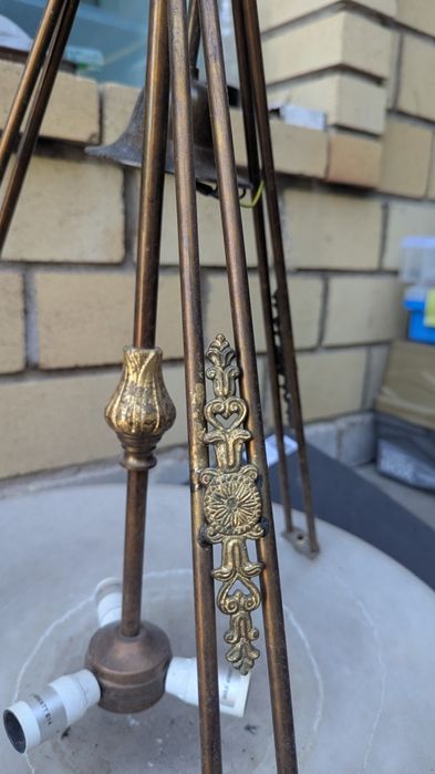 Продам люстры, производства Италия