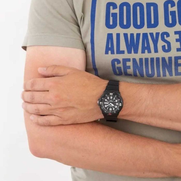 Часы кварцевые CASIO MRW-200H-1BVDF