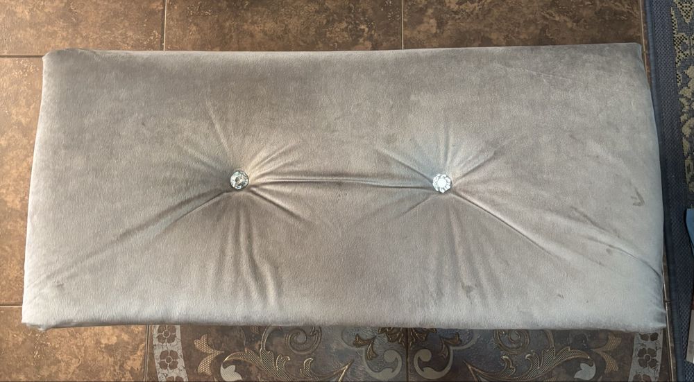 Продается пуфик-тумба