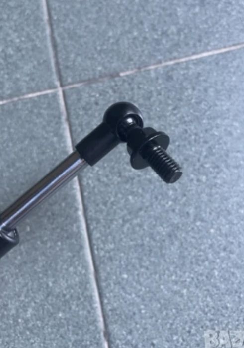 Амортисьор за багажник Suzuki Burgman 400 Yamaha T-Max 500  и 530