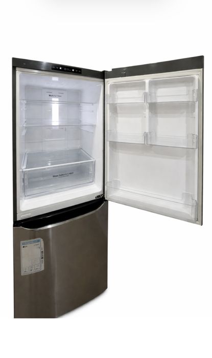 Продаю холодильник