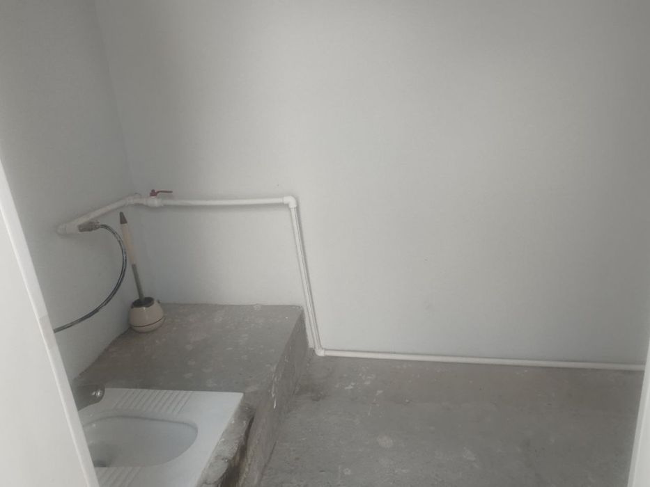 Жомбой марказида хокимият оркасида ховли сотилади