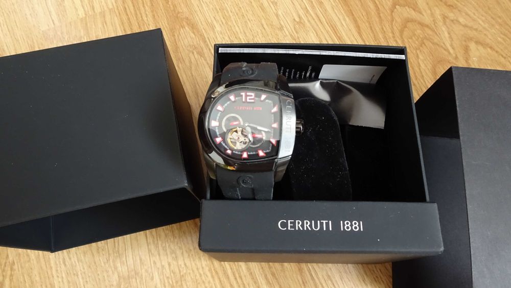 Часовници Armani; Guess; Cerruti; Festina; Mio; Polar нови/използвани