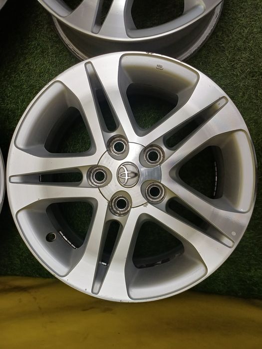 Диски R16 5x114.3 на Toyota и другие.