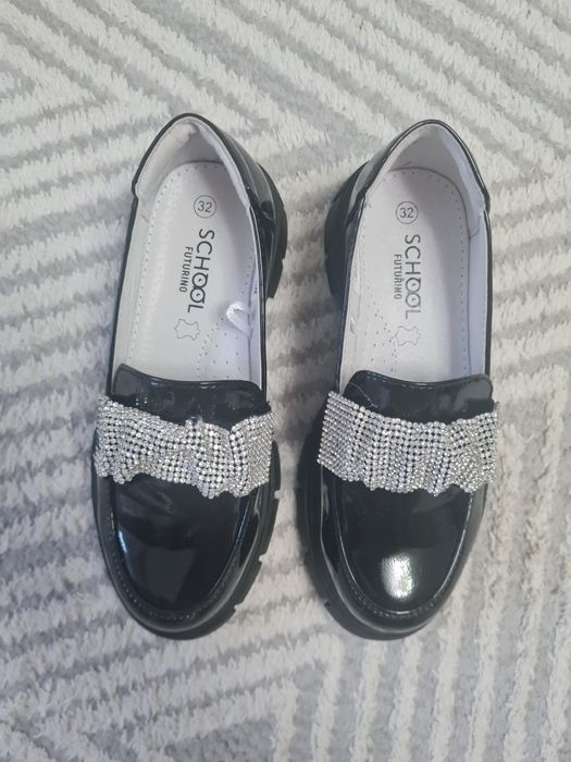 Туфли, лоферы лакированные