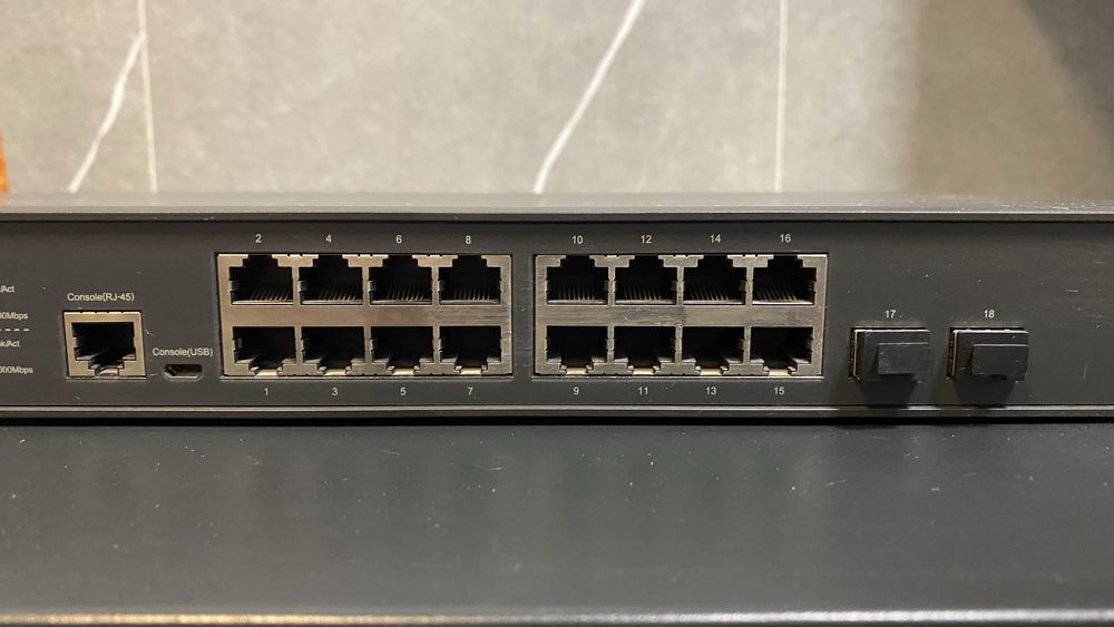 Управляемый коммутатор TP-Link JetStream T2600G-18TS (L2+)