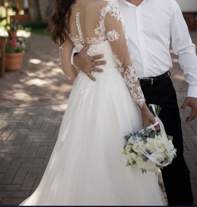 Свадебное платье