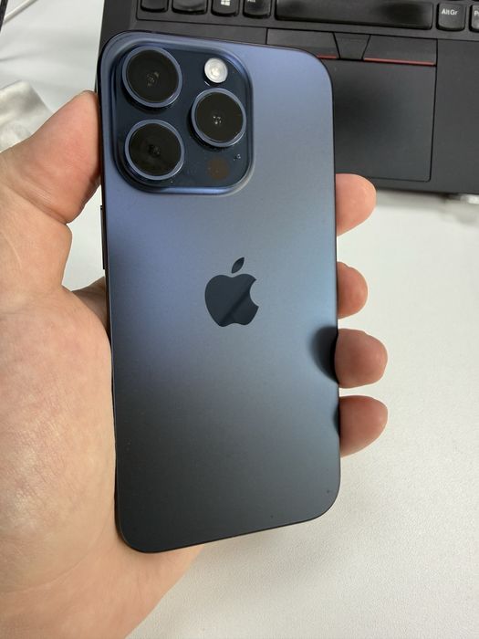 iPhone 15 pro 256 gb