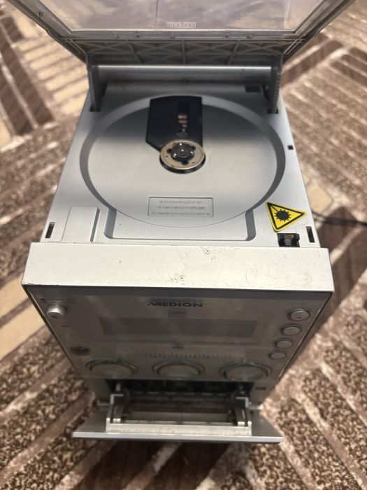 Vand compact disc player de la medion