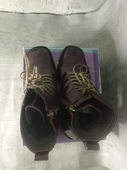 Полу сапожки кожаные