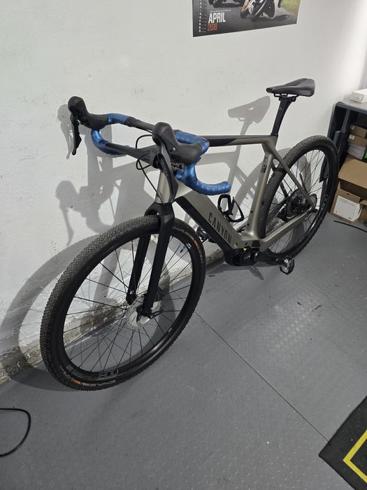 Карбонов електрически гравел велосипед Canyon bosch performance cx