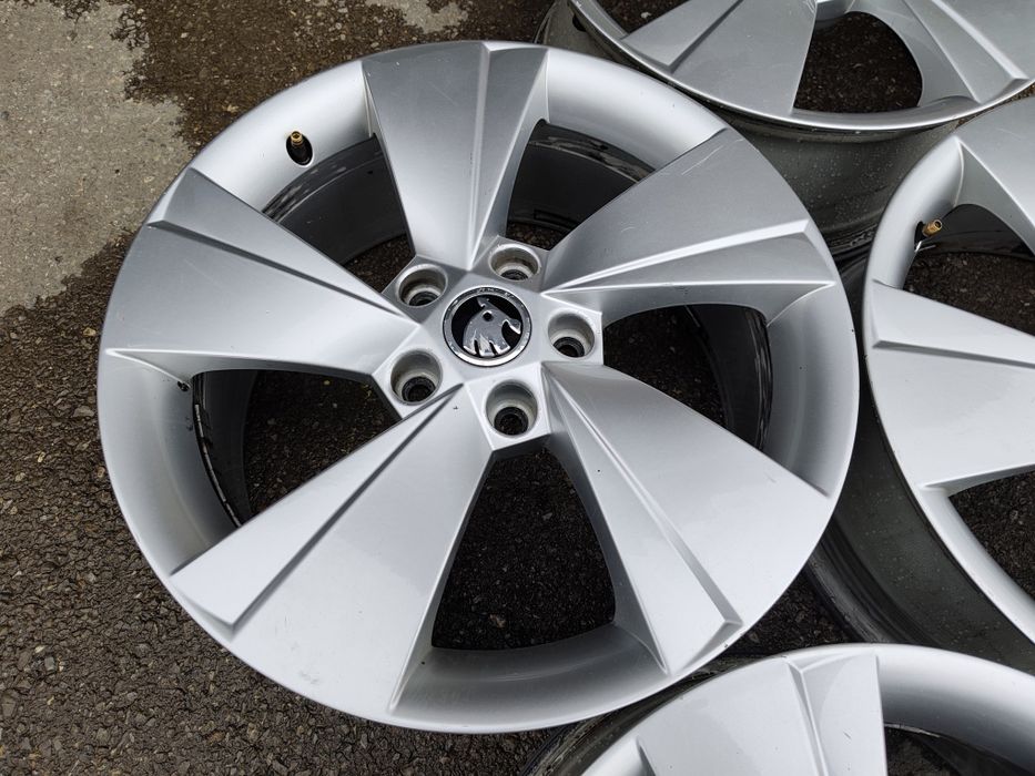17" оригинални алуминиеви джанти за Skoda Octavia...