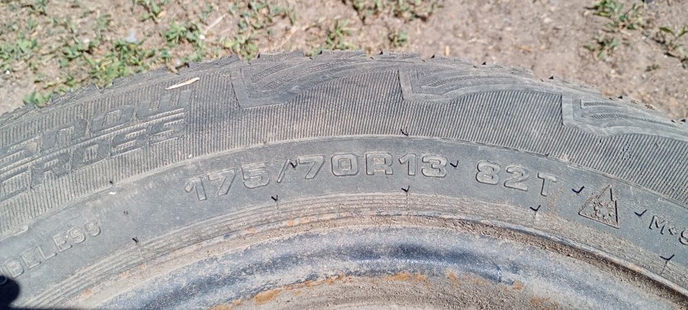 Продам диски на зимней резине