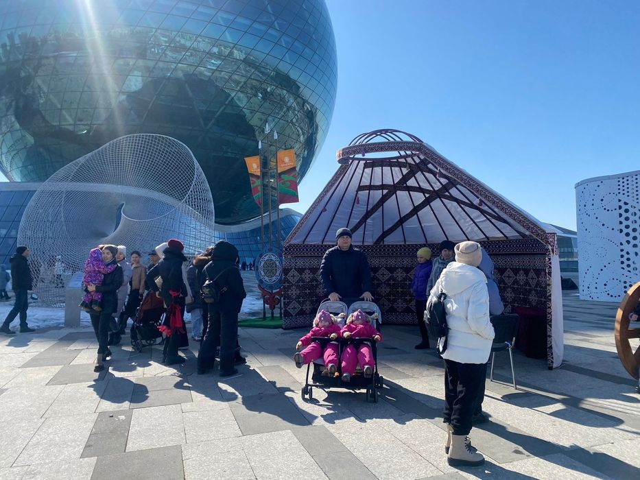 Юрта. Полу юрта. Алтыбакан. Арба.