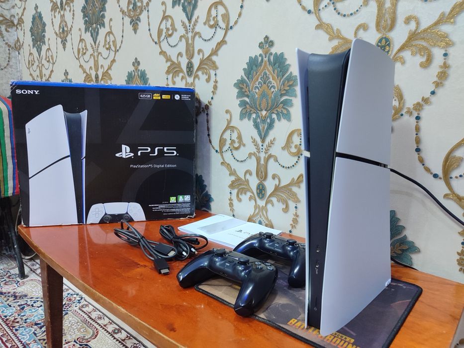Playstation 5 Slim 2026 New