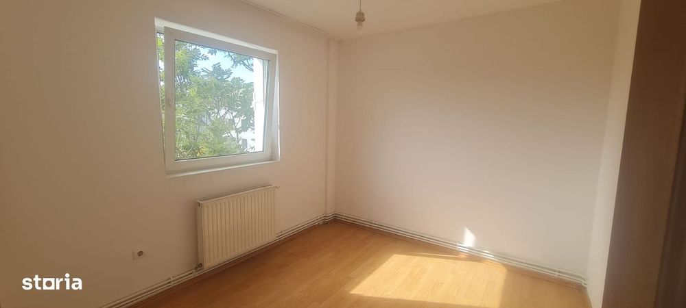 SC VIMAK Imobiliare vinde apartament 3 camere