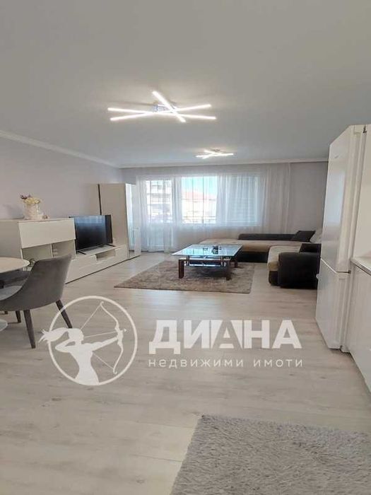 Продава се Двустаен апартамент в Пловдив, Кючук Париж - 70 кв.м за 2143 €/кв.м - Снимка #2