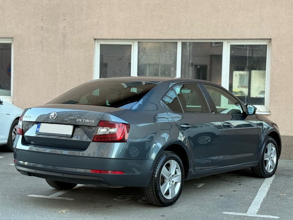SKODA Octavia 2019 — imagine 3