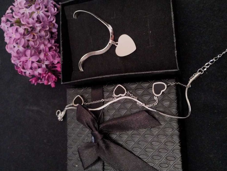 Колие и гривна със сърце/ Цвят на сърцата на гривната: бял, черен