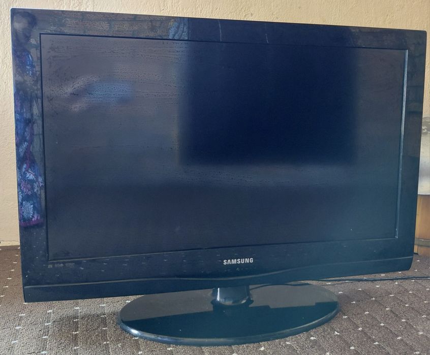 Продам телевизор Самсунг