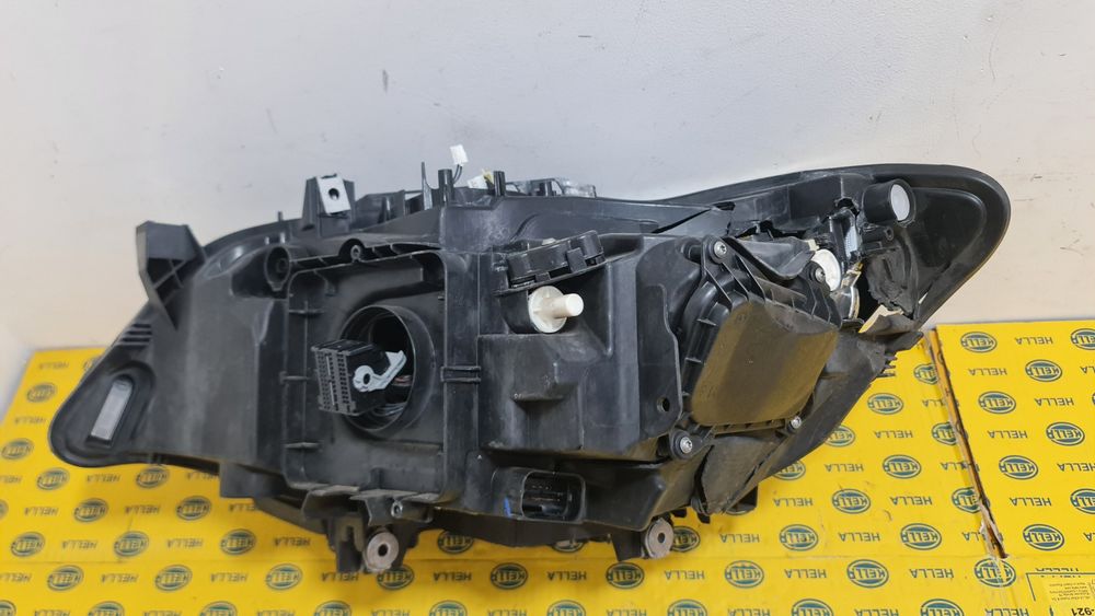 Far full led adaptiv dreapta BMW 2 f22 f23 f87 avariat