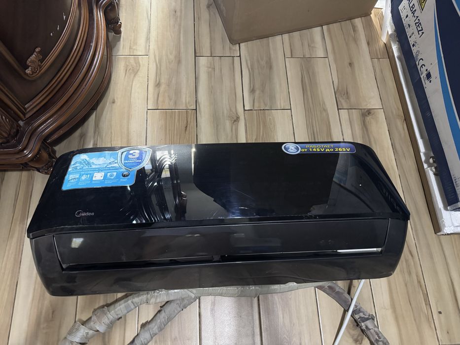 Кондиционер Midea 12 б/у