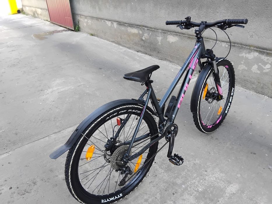 Vând bicicleta Bulls din aluminiu pentru damă