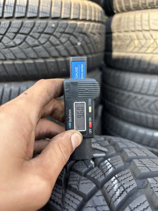 Anvelope Iarna 225/50/17 GoodYear UltraGrip Performance 225 50 17 R17