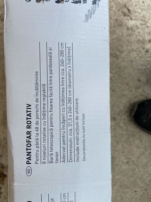 Vând suport pantofi (pantofar rotativ) ideal pt dresing