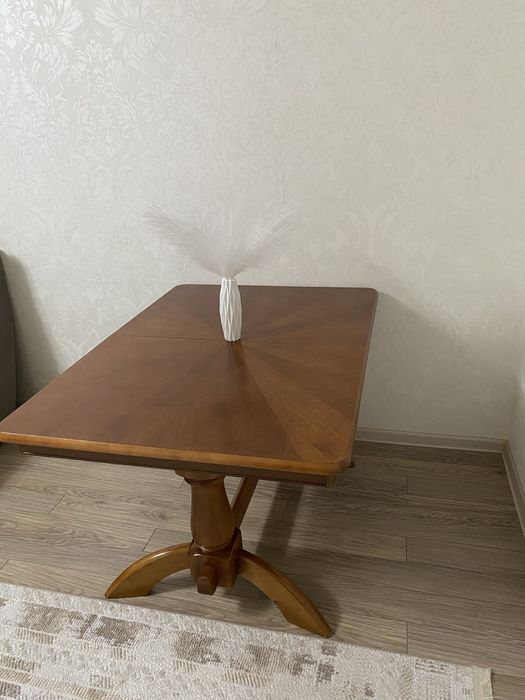 Стол натуральное дерево