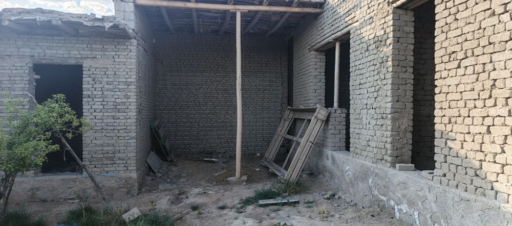 Участка сотилади