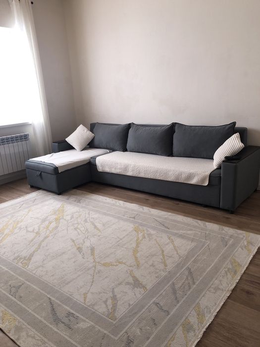 Диван угловой в отличном состоянии