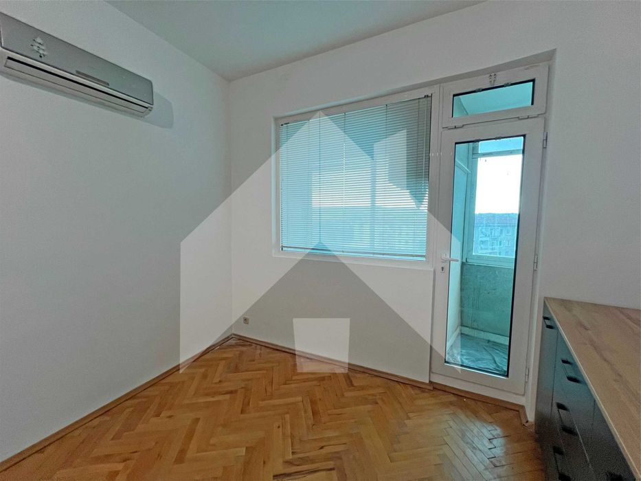 Продава се Двустаен апартамент в Нови пазар - 60 кв.м за 935 €/кв.м - Снимка #13